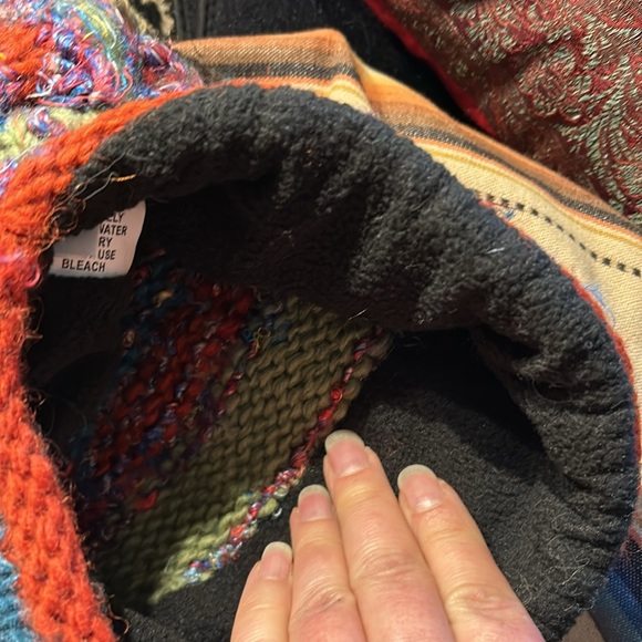 Ark 100% Wool Stripped Slouch Winter Hat - Picture 5 of 6